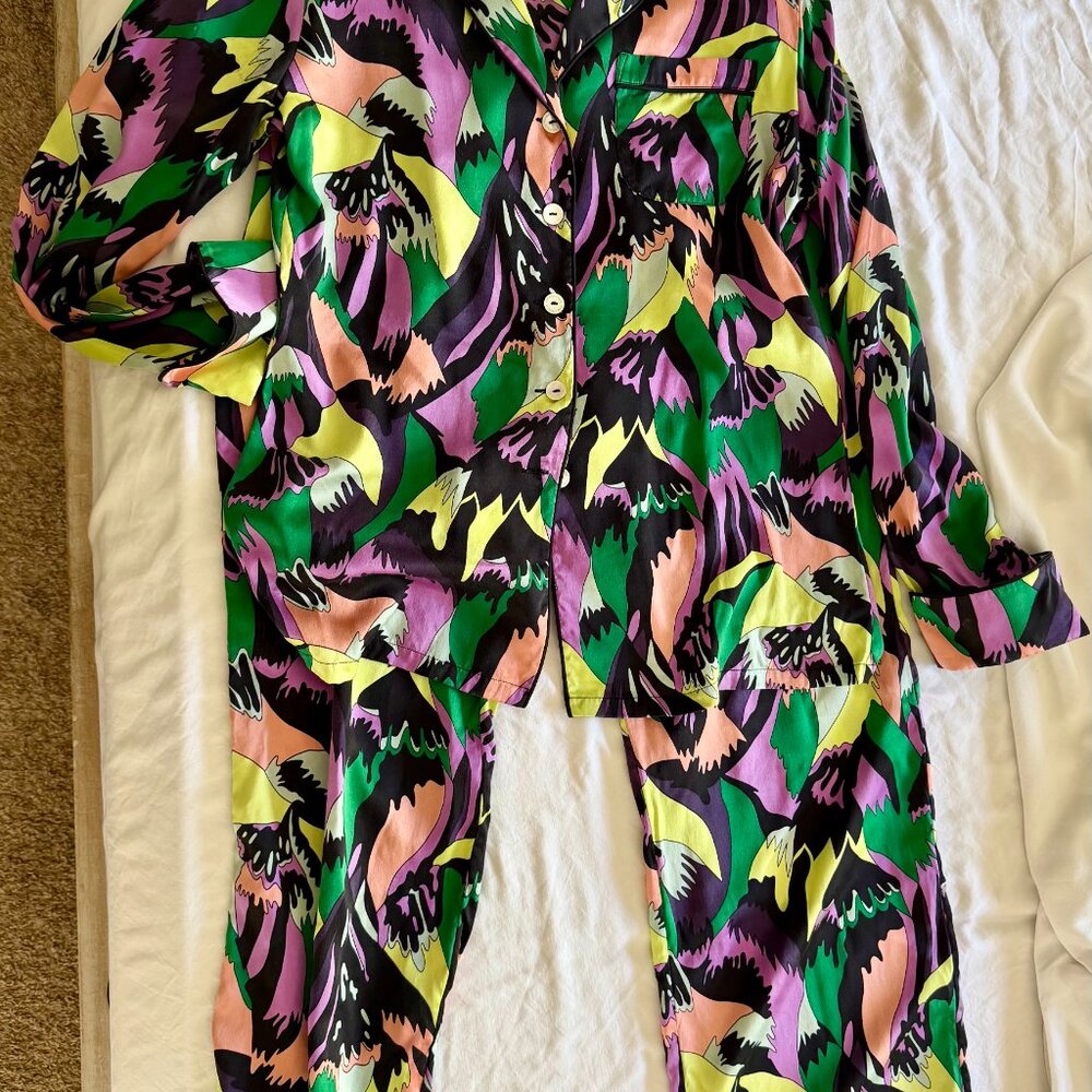 Olivia von Halle 100% Silk Pajama Set Luxury Designer Print Size 2